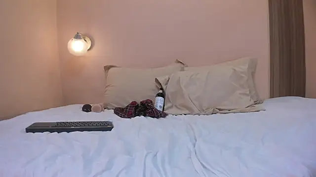 kathe_hot (F milf) - clap ass