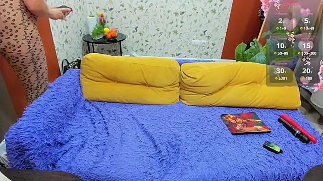 FlirtyMary webcam