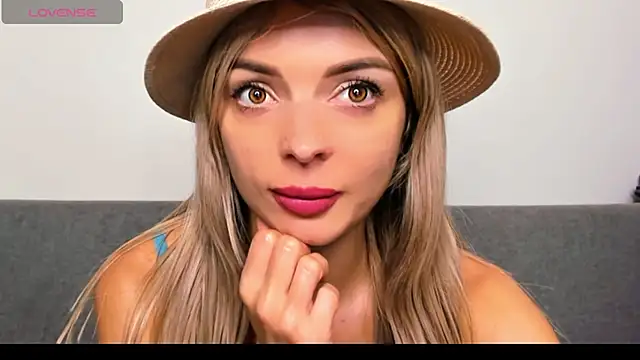 _ellen_meow_ webcam