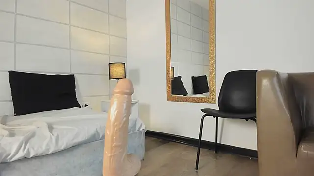 Ruby_diamonds webcam