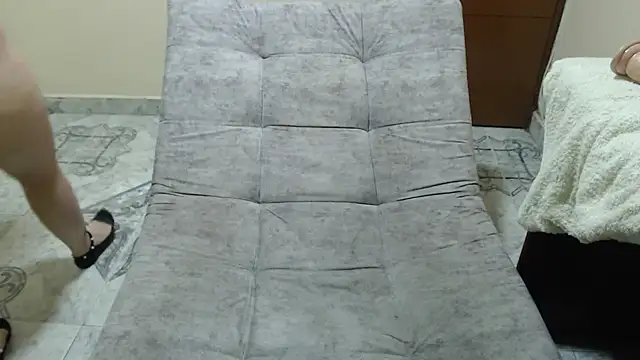 Watch antara_hotgirl live on EroticFlix - High definition streams