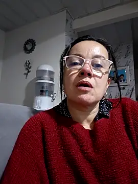 Watch Sonialorens_ live on EroticFlix - High definition streams