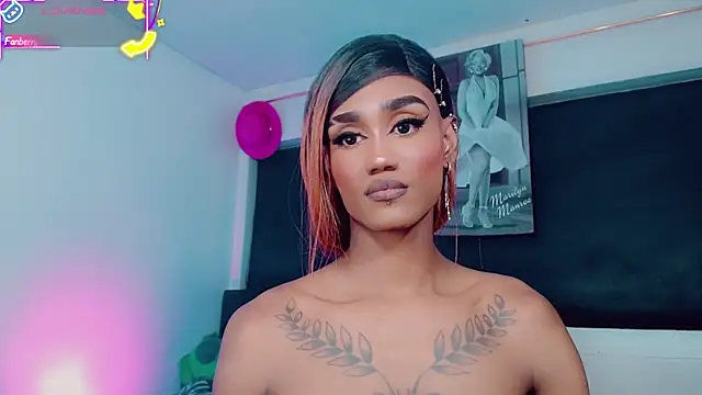 Kendall_hornyy live cam on StripChat