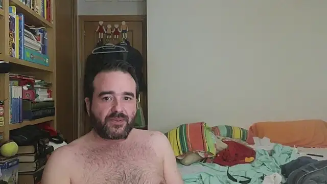 curiosillo83 live cam on StripChat