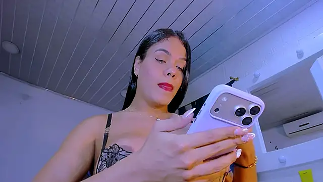 LatinVenuz live cam room