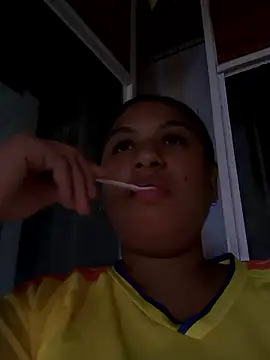 Watch Francesca_ferrari live on EroticFlix - High definition streams