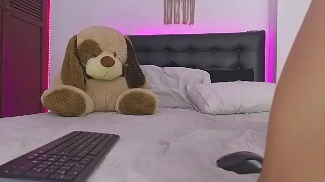 Sofieevans_ live cam room