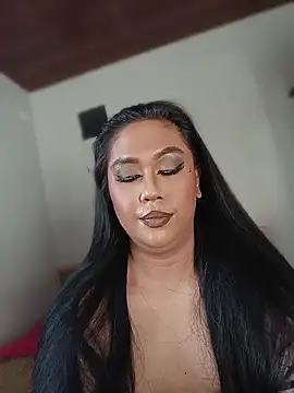 mistress_loy live cam room