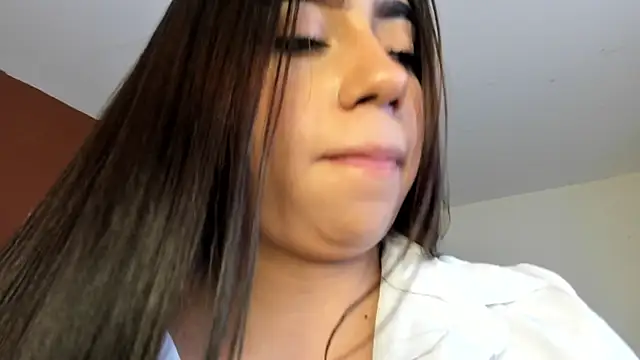 luna_cute__ webcam