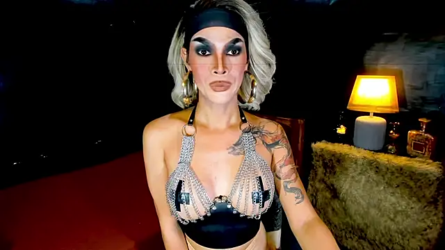 Queendomcumx webcam