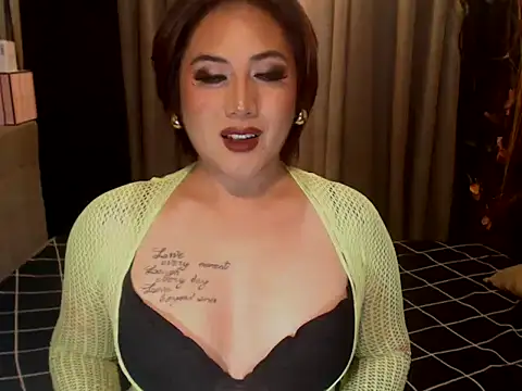 YourMistressAggy webcam