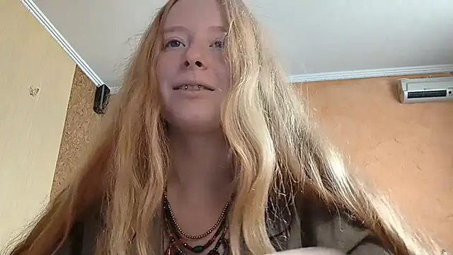 Watch KateVibe_01 live on EroticFlix - High definition streams
