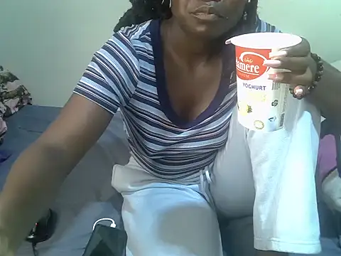 Ebonycherrry webcam