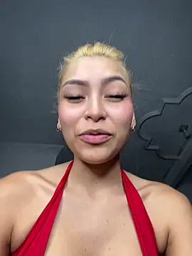 Watch NatalieSterling live on EroticFlix - High definition streams