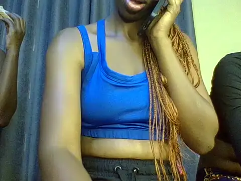 Lovey_doveyy webcam