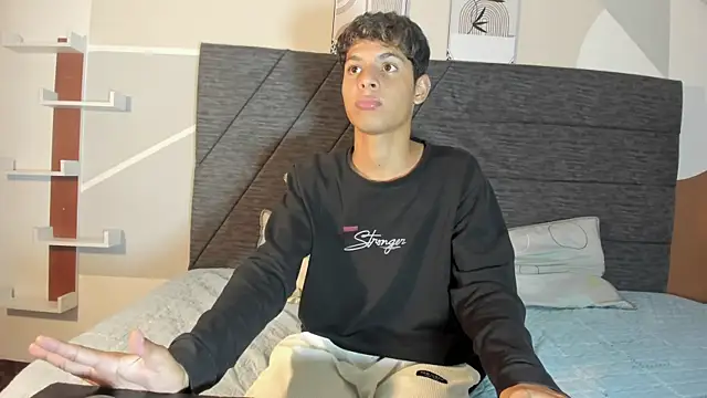 nico_vega webcam
