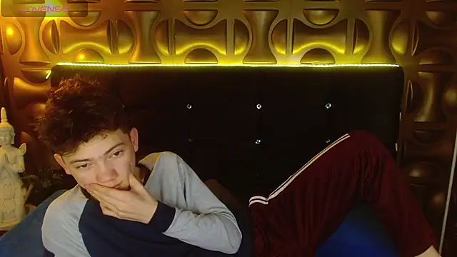 cruz_dante live cam room