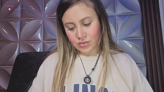 eleecttraa_12 webcam