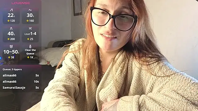 kittenlizz live Stripchat room