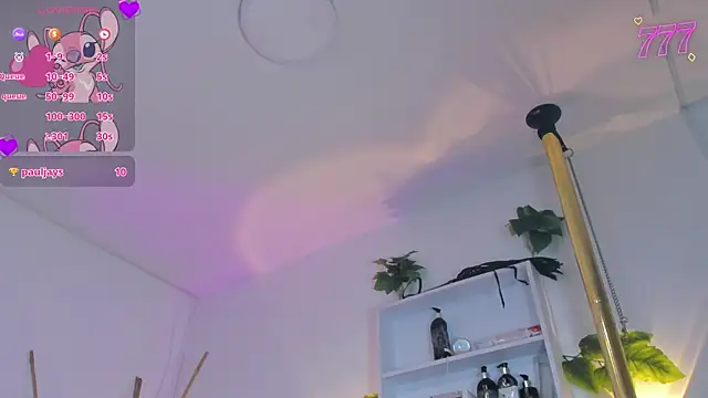 _taylor_black webcam
