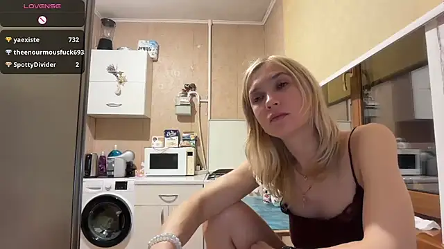 AngelJeni webcam