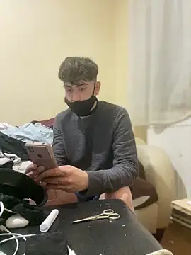 Femboysissy1919 webcam