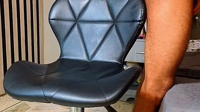 Alex_Bloom webcam