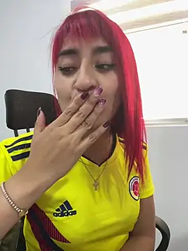 Juliethademon webcam