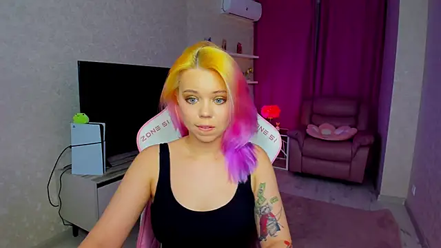 Watch EnergyBunny_1 live on EroticFlix - High definition streams