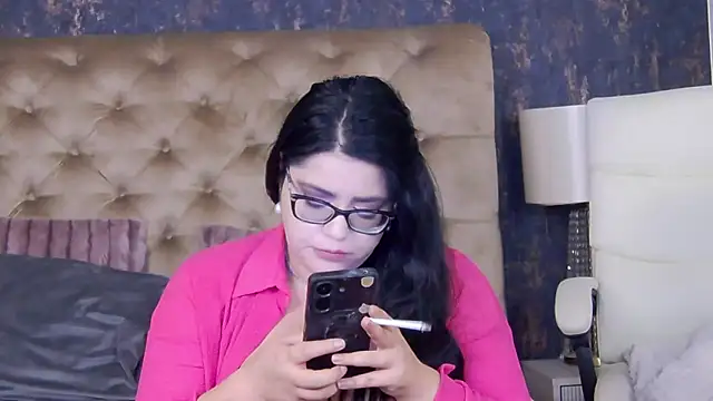 Watch AriaRussell live on EroticFlix - High definition streams