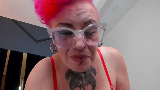 Watch mistress_sandy live on EroticFlix - High definition streams