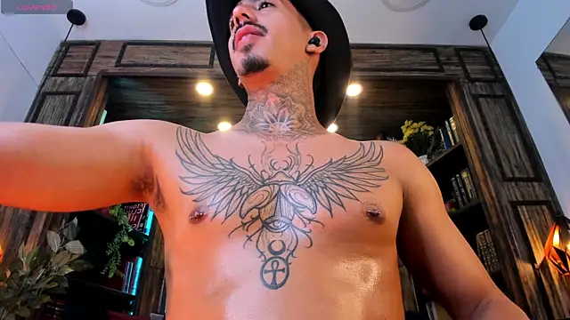 Donovan_Desmond webcam