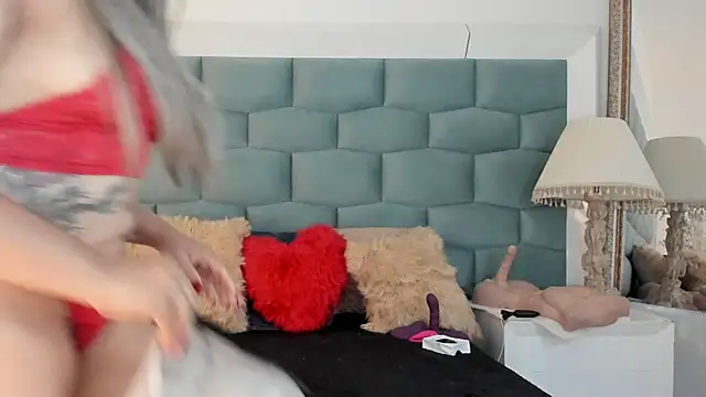 MiaMancini webcam