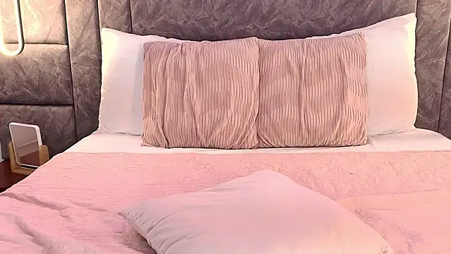 Watch dhalia_lux_ live on EroticFlix - High definition streams