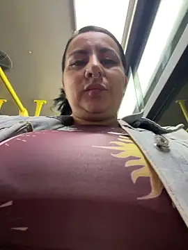 Abril_Luv webcam