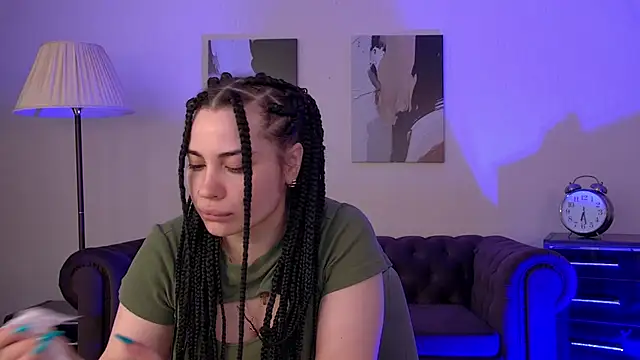 Watch AdrianaToress live on EroticFlix - High definition streams