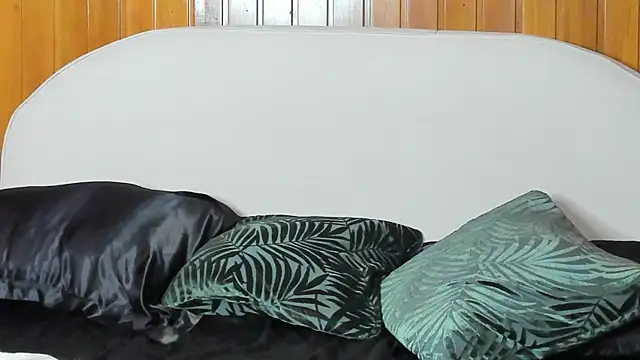 Camila_Foxy webcam