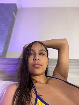 Watch MiilaBlake live on EroticFlix - High definition streams