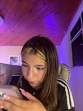 isabella18_pink (F teen) - show oil princess