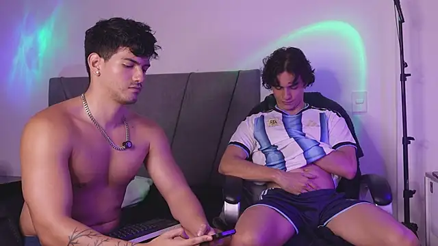 bbbeachboy live cam room