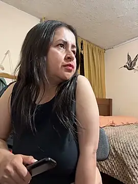 Watch latinfemale live on EroticFlix - High definition streams