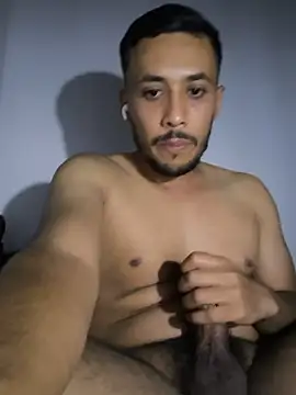 Naymik911 webcam
