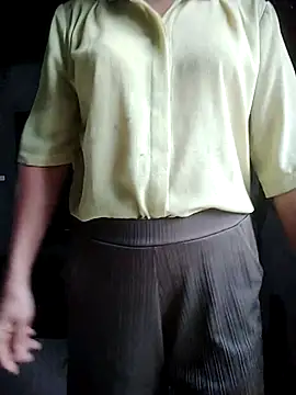 phlin1 live cam on StripChat