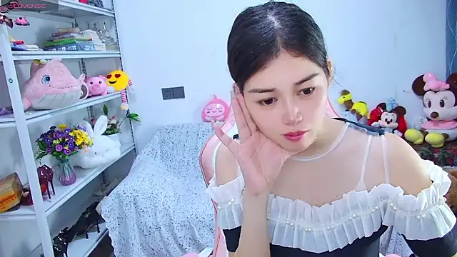 QinQin-888 webcam