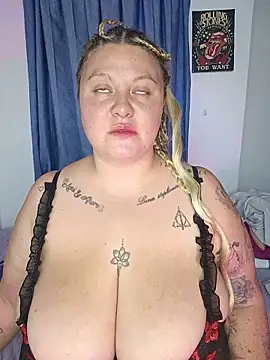 Watch miley_jensen live on EroticFlix - High definition streams