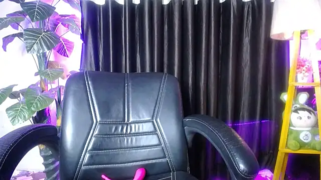 kiara_1122 webcam