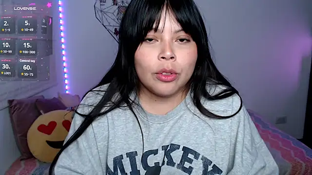 EllieMoonX webcam