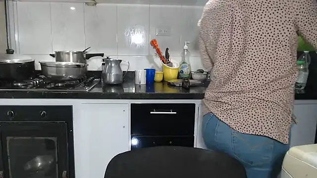 Watch kateleyagrey live on EroticFlix - High definition streams