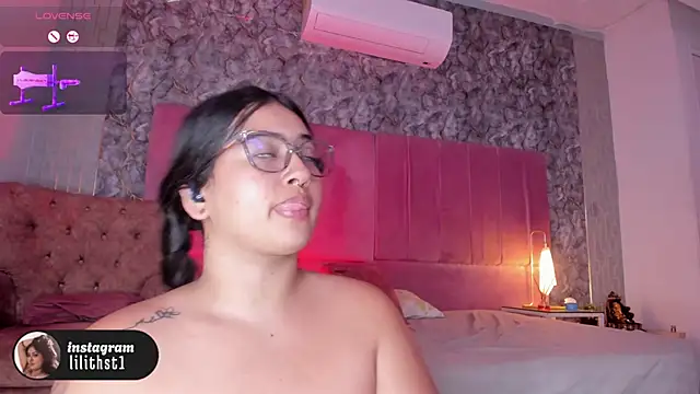 lilithst_ webcam