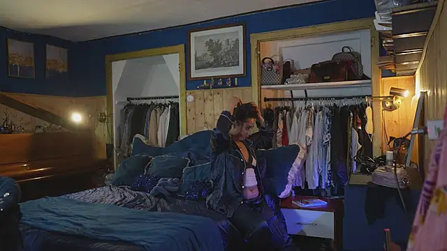 VanessaDoyle webcam